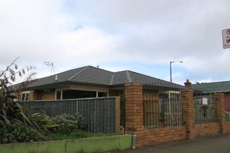 Photo of property in 426 Featherston Street, Palmerston North, 4414