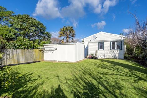 Photo of property in 34 Kirk Street, Otaki, 5512