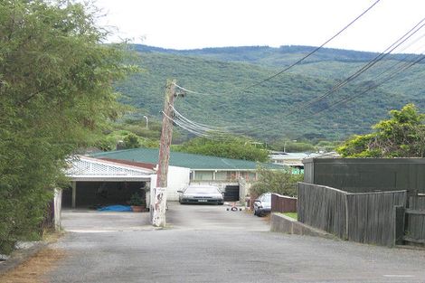 Photo of property in 25a Hillside Drive, Maoribank, Upper Hutt, 5018