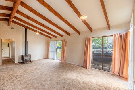 Photo of property in 14 Lake Street, Takapau, 4203