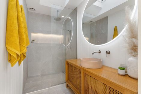 Photo of property in 1209 Papamoa Beach Road, Papamoa Beach, Papamoa, 3118