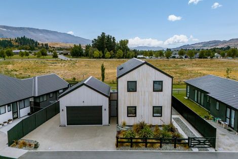 Photo of property in 13 Quigley Crescent, Cromwell, 9310