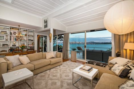 Photo of property in 11 Hinemoa Street, Birkenhead, Auckland, 0626