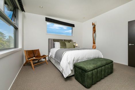 Photo of property in 35 Pounamu Avenue, Greenhithe, Auckland, 0632