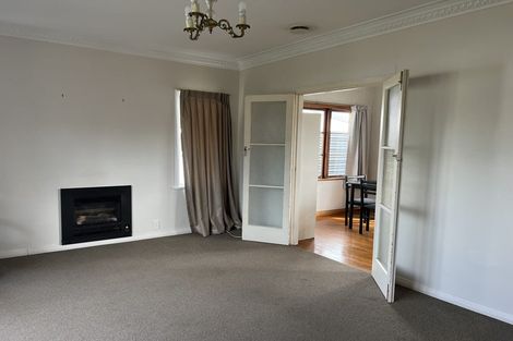 Photo of property in 19 Brocas Avenue, Hillcrest, Hamilton, 3216