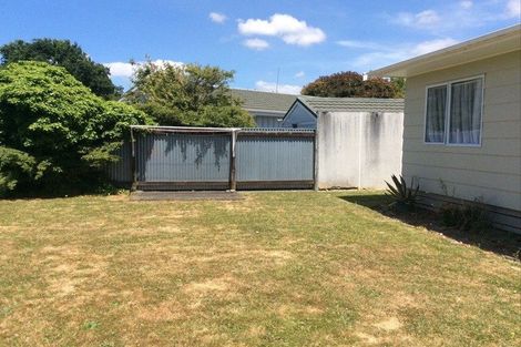 Photo of property in 11 Chatsworth Place, Highbury, Palmerston North, 4412