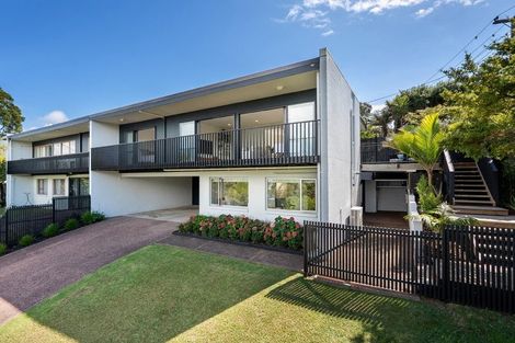 Photo of property in 2/86 Seaview Road, Castor Bay, Auckland, 0620