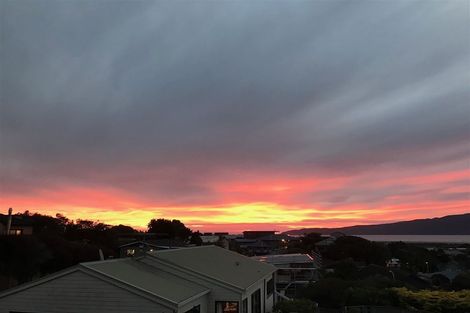 Photo of property in 13 Pine Ridge Terrace, Waikanae Beach, Waikanae, 5036