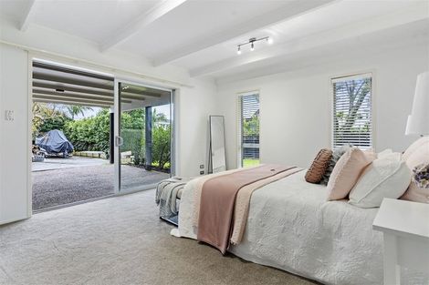 Photo of property in 10 Sanctuary Point, Sunnyhills, Auckland, 2010
