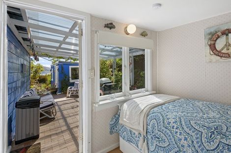 Photo of property in 17 Purau Avenue, Diamond Harbour, 8972