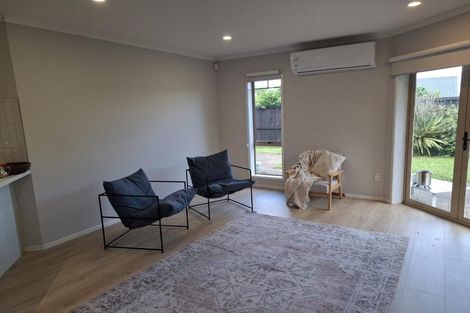 Photo of property in 27 Cranbrook Place, Rototuna North, Hamilton, 3210