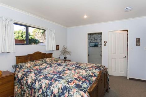 Photo of property in 1 Guinane Street, Dannevirke, 4930