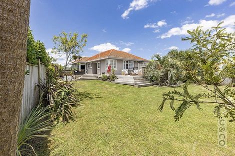 Photo of property in 41 Riverhead Road, Kumeu, 0810