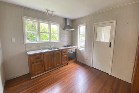 Photo of property in 103 Bolton Street, Blockhouse Bay, Auckland, 0600