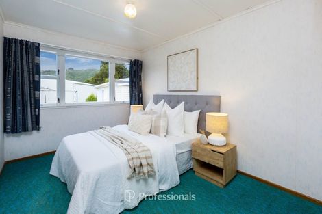 Photo of property in 11 Benge Crescent, Clouston Park, Upper Hutt, 5018