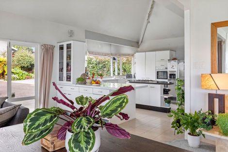 Photo of property in 21 Walnut Grove, Omokoroa, 3114