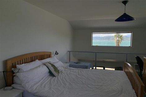 Photo of property in 8/231 Marine Parade, Seatoun, Wellington, 6022