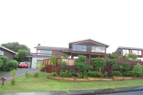 Photo of property in 35 Cheriton Road, Mellons Bay, Auckland, 2014