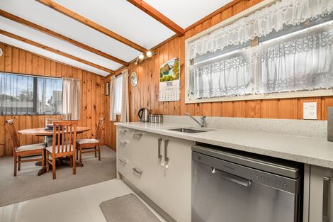 Photo of property in 67b Manuroa Road, Takanini, 2112