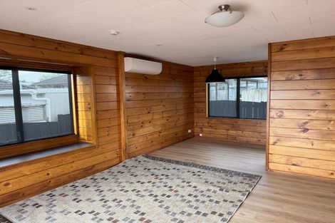 Photo of property in 49 Norcross Avenue, Henderson, Auckland, 0612