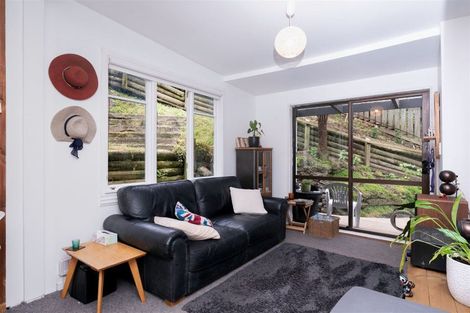 Photo of property in 56 Tilley Road, Paekakariki, 5034