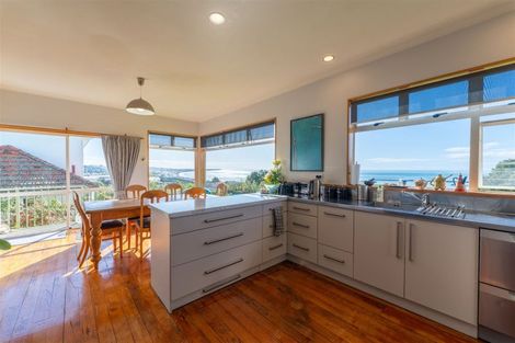 Photo of property in 51 Wharfe Street, South Hill, Oamaru, 9400