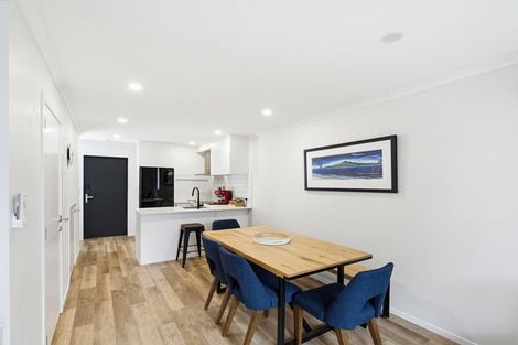 Photo of property in 7 Wharara Lane, Massey, Auckland, 0614
