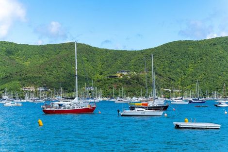 Photo of property in 24 Amelia Crescent, Waikawa, Picton, 7220