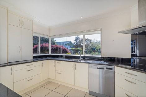 Photo of property in 12 Kenneth Avenue, Whitianga, 3510