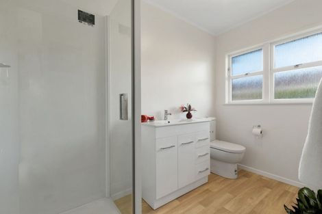 Photo of property in 4/768 Beach Road, Browns Bay, Auckland, 0630