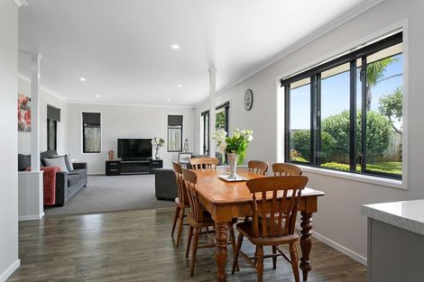 Photo of property in 4 Twin Willow Close, Cambridge, 3434