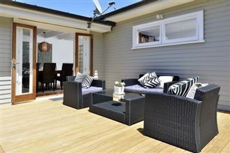 Photo of property in 1/19 Brook Street, Milford, Auckland, 0620