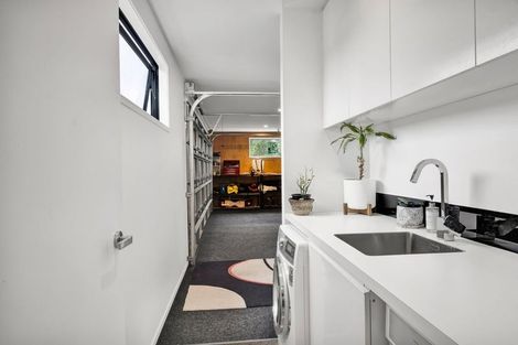 Photo of property in 23 Links Drive, Waiwhakaiho, New Plymouth, 4312