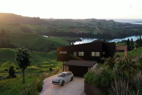 Photo of property in 116 Maungatawhiri Road, Raglan, 3295