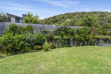Photo of property in 37 Rochfort Crescent, Pyes Pa, Tauranga, 3112