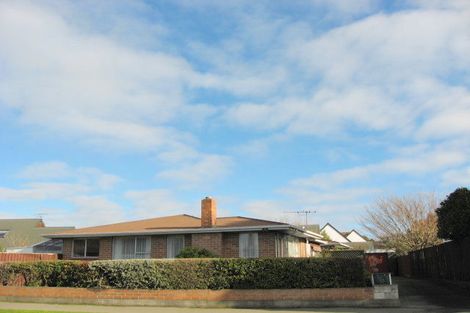 Photo of property in 2/35 Cranford Street, St Albans, Christchurch, 8014