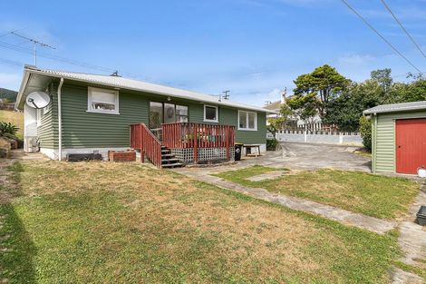 Photo of property in 67 Bell Street, Tawa, Wellington, 5028