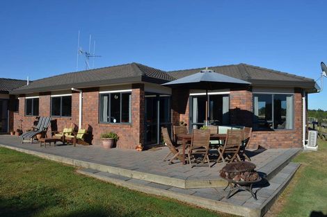 Photo of property in 33 Belk Road South, Omanawa, 3173