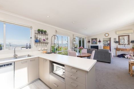 Photo of property in 2 Commodore Place, Britannia Heights, Nelson, 7010