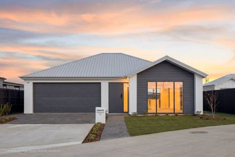 Photo of property in 27 Hanmer Crescent, Rangiora, 7400