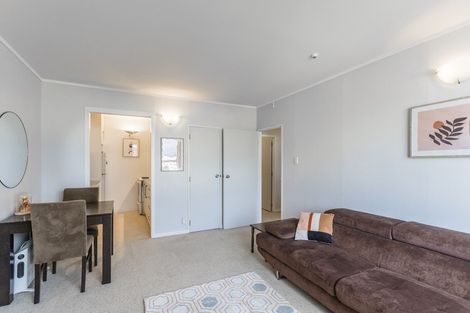 Photo of property in Hobson Court Flats, 56/70 Hobson Street, Thorndon, Wellington, 6011
