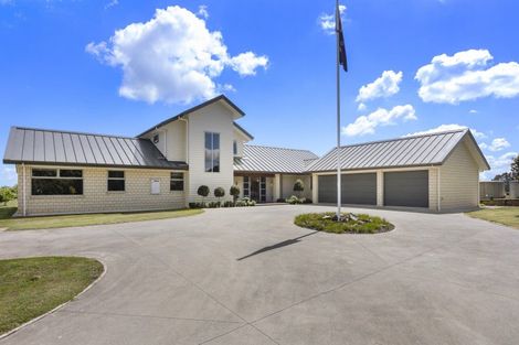 Photo of property in 96 Dyke Road, Karaka, Papakura, 2580