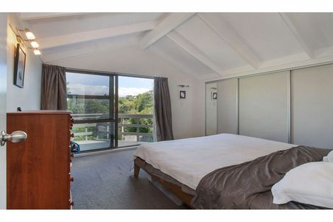 Photo of property in 2/2 Ceramco Place, Torbay, Auckland, 0630