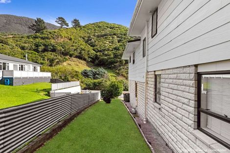 Photo of property in 5/1 Angle Street, Picton, 7220