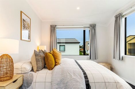 Photo of property in 10 Frank Gill Road, Hobsonville, Auckland, 0616