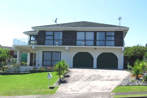 Photo of property in 13 Glenveagh Drive, Mount Roskill, Auckland, 1041