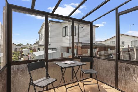 Photo of property in 2/1 Wattle Street, New Lynn, Auckland, 0600