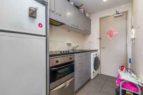 Photo of property in The Imperial Gardens Apartments, 718/135 Hobson Street, Auckland Central, Auckland, 1010