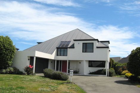 Photo of property in 7 Abingdon Court Avonhead Christchurch City