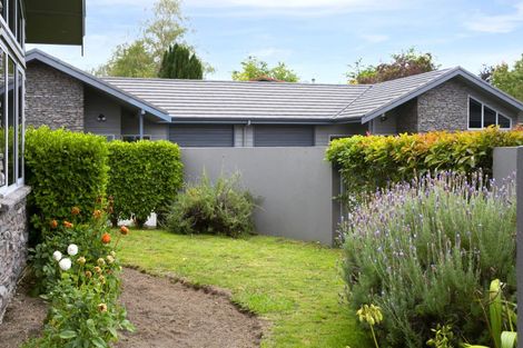 Photo of property in 23 Parata Street, Two Mile Bay, Taupo, 3330